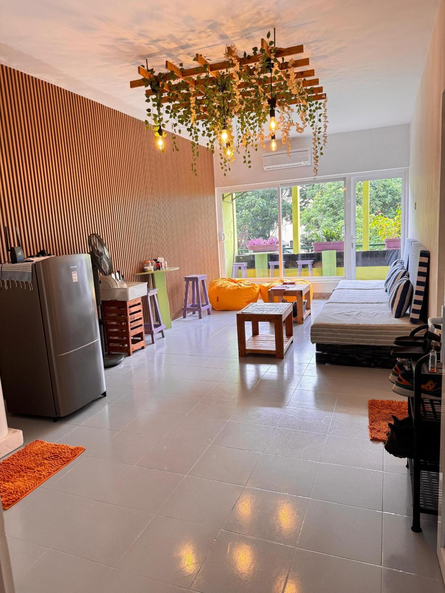 Hostel Republic At Galle Face Colombo Exteriör bild